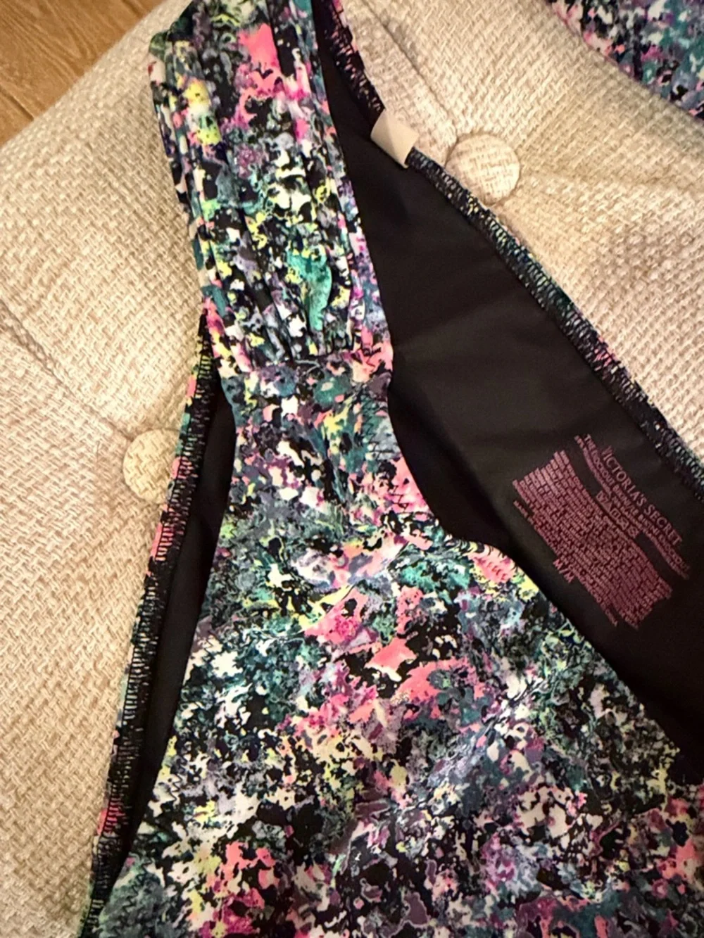 Victoria's Secret Multicolor Abstract Knockout Bikini Black Lining S Top M Botto - Picture 3 of 8